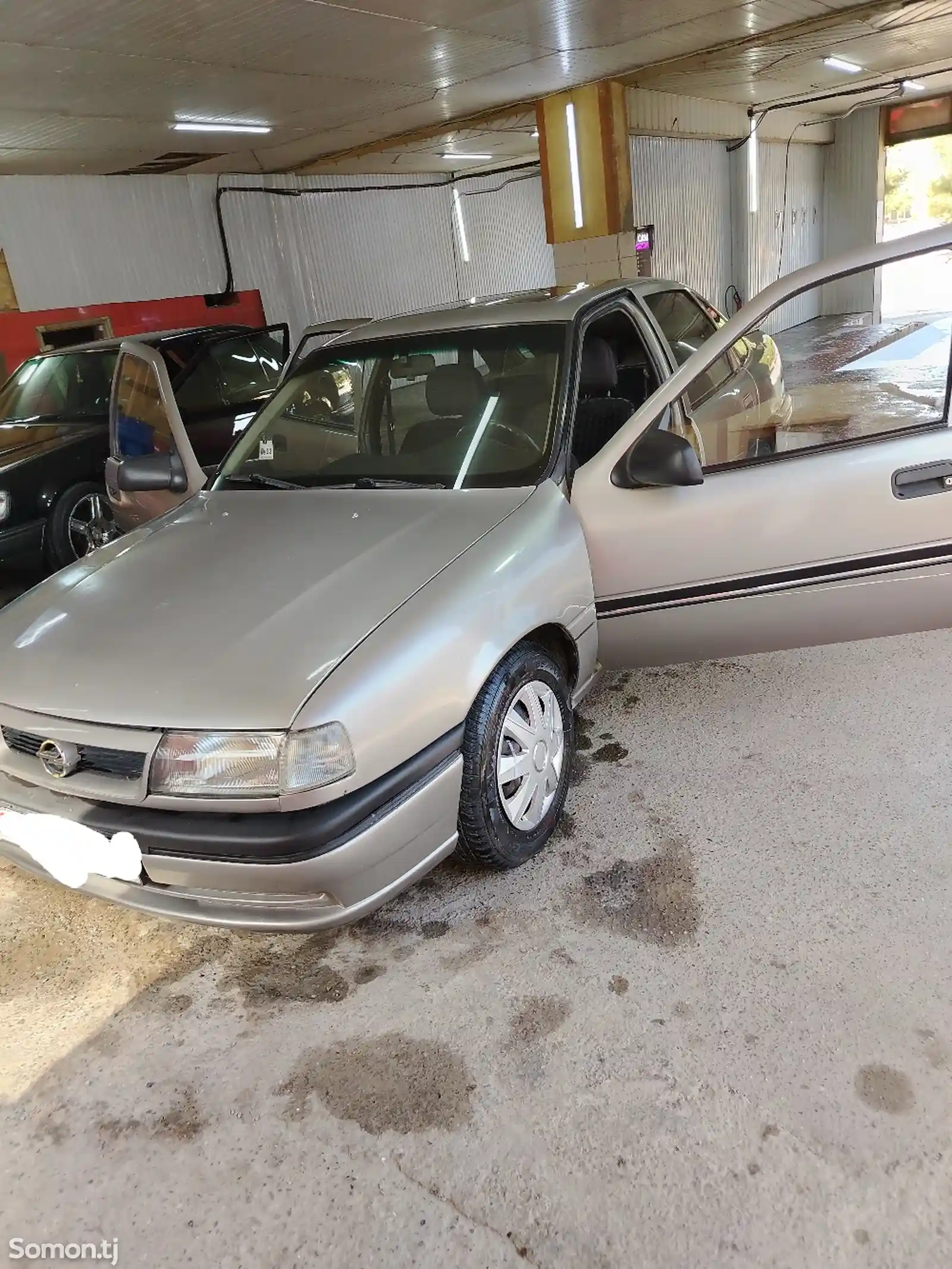 Opel Vectra A, 1993-1