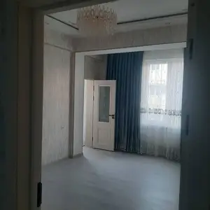 2-комн. квартира, 2 этаж, 60м², 33мкр