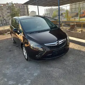 Opel Zafira, 2013