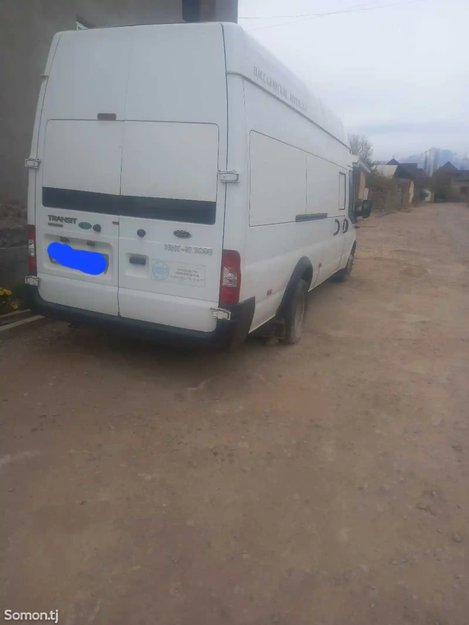 Бортовой грузовик Ford transit, 2013-2