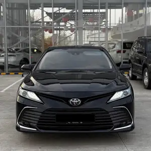 Toyota Camry, 2018