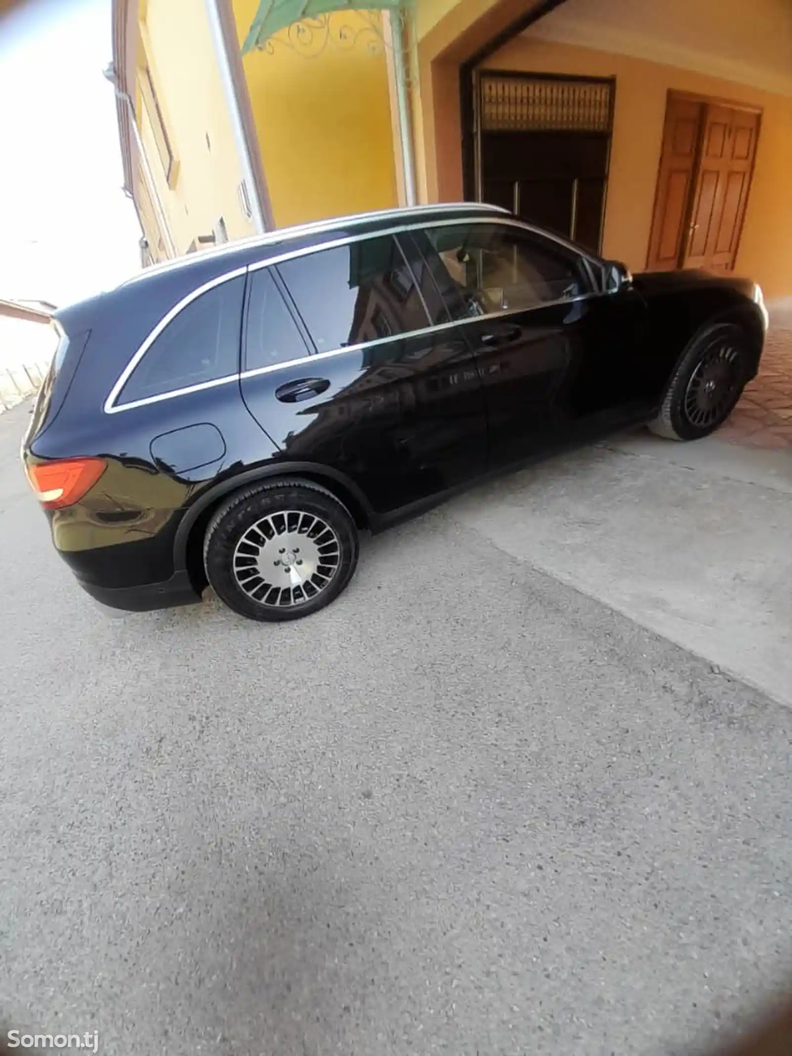 Mercedes-Benz GLC class, 2016-11