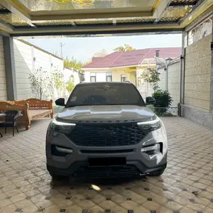 Ford Explorer, 2021