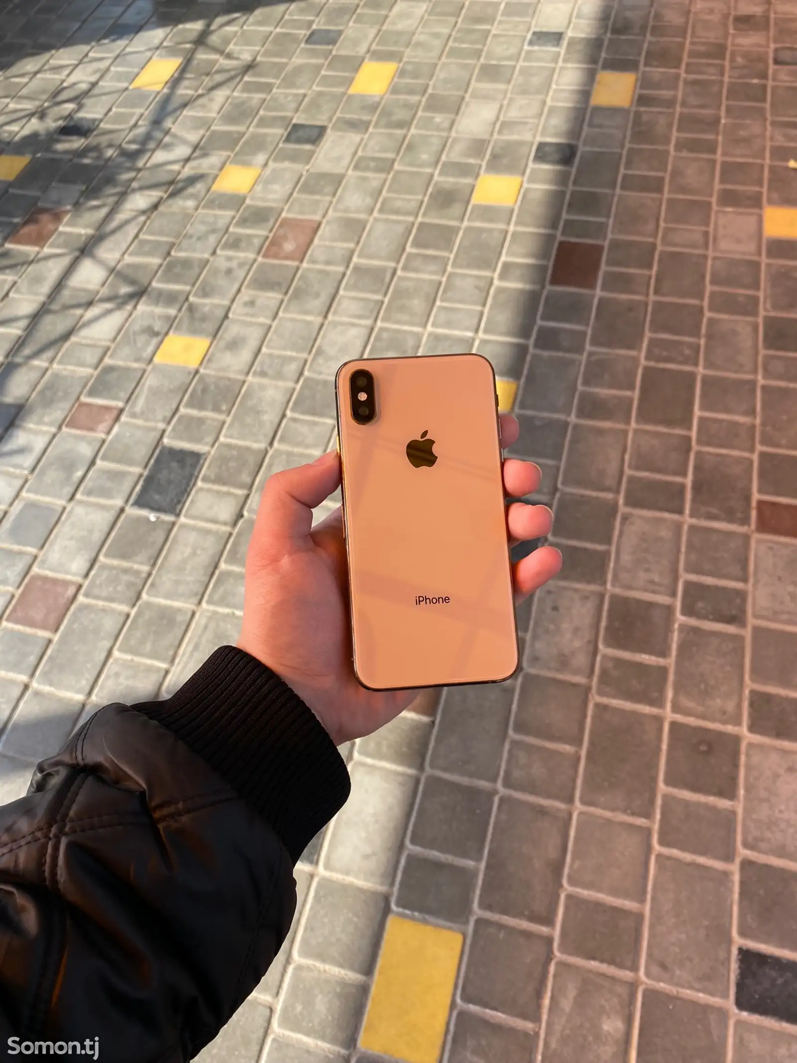 Apple iPhone Xs, 64 gb, Gold-1