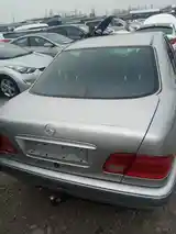 Mercedes-Benz E class, 1996-4