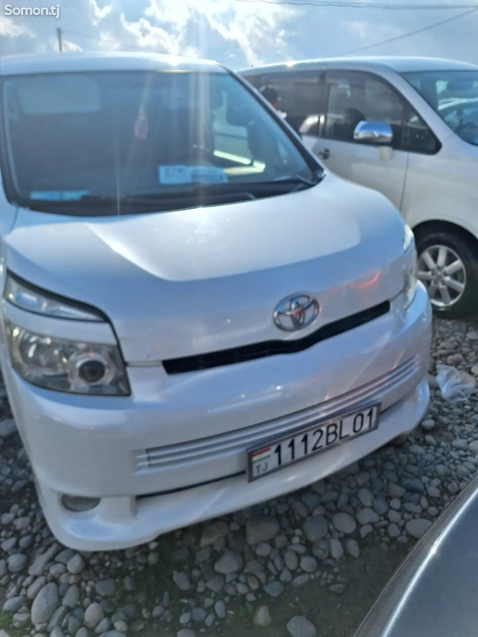 Toyota Voxy, 2008-1