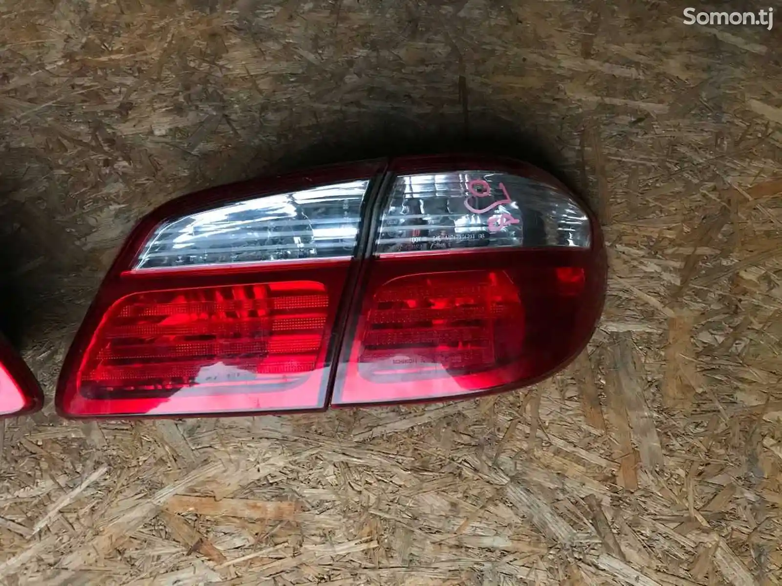 Задние фонари от Nissan Maxima Cefiro-2