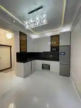 2-комн. квартира, 15 этаж, 60 м², Сино-4