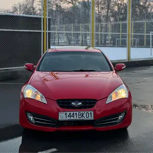 Hyundai Genesis, 2010