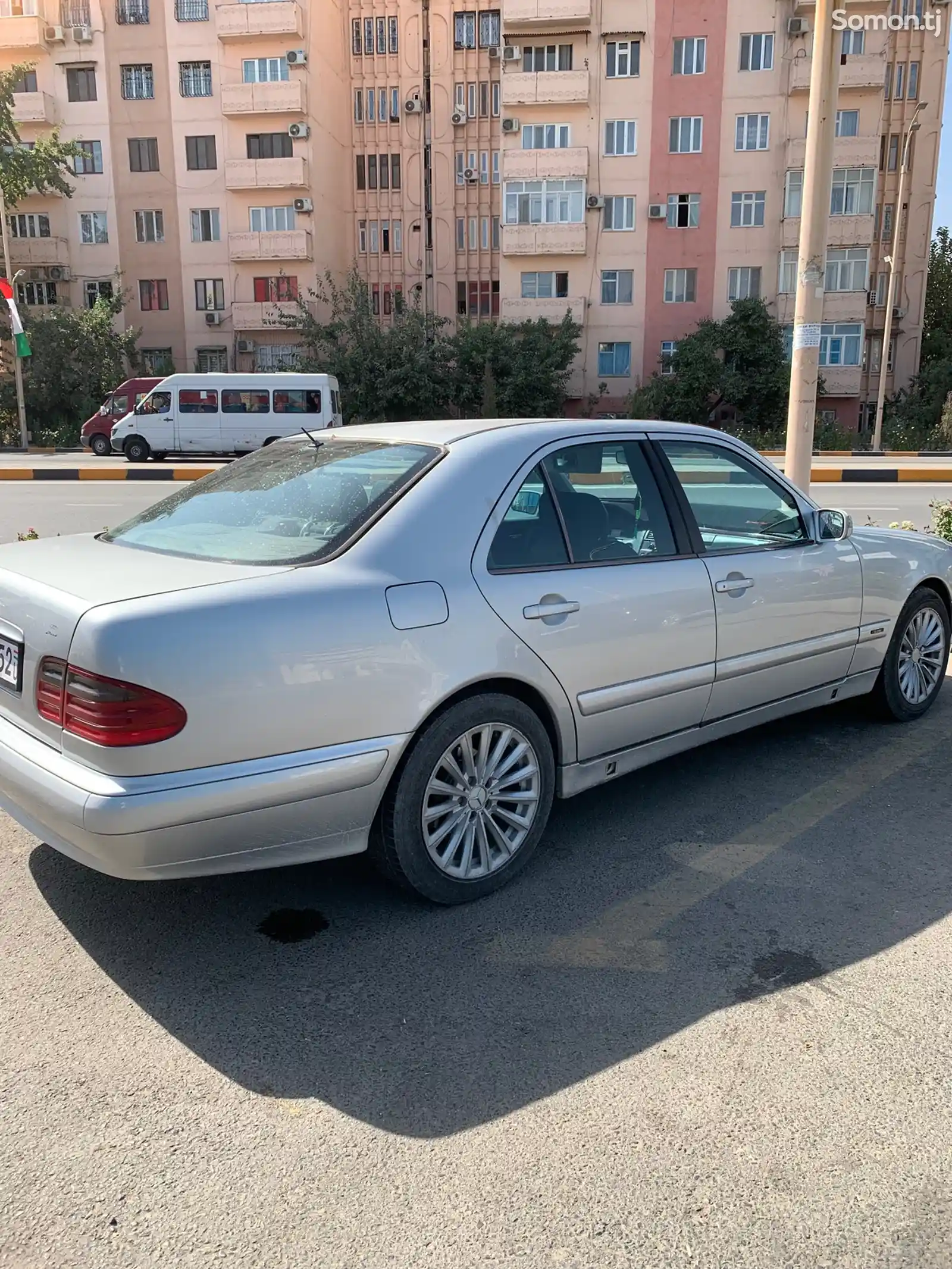 Mercedes-Benz E class, 2000-1