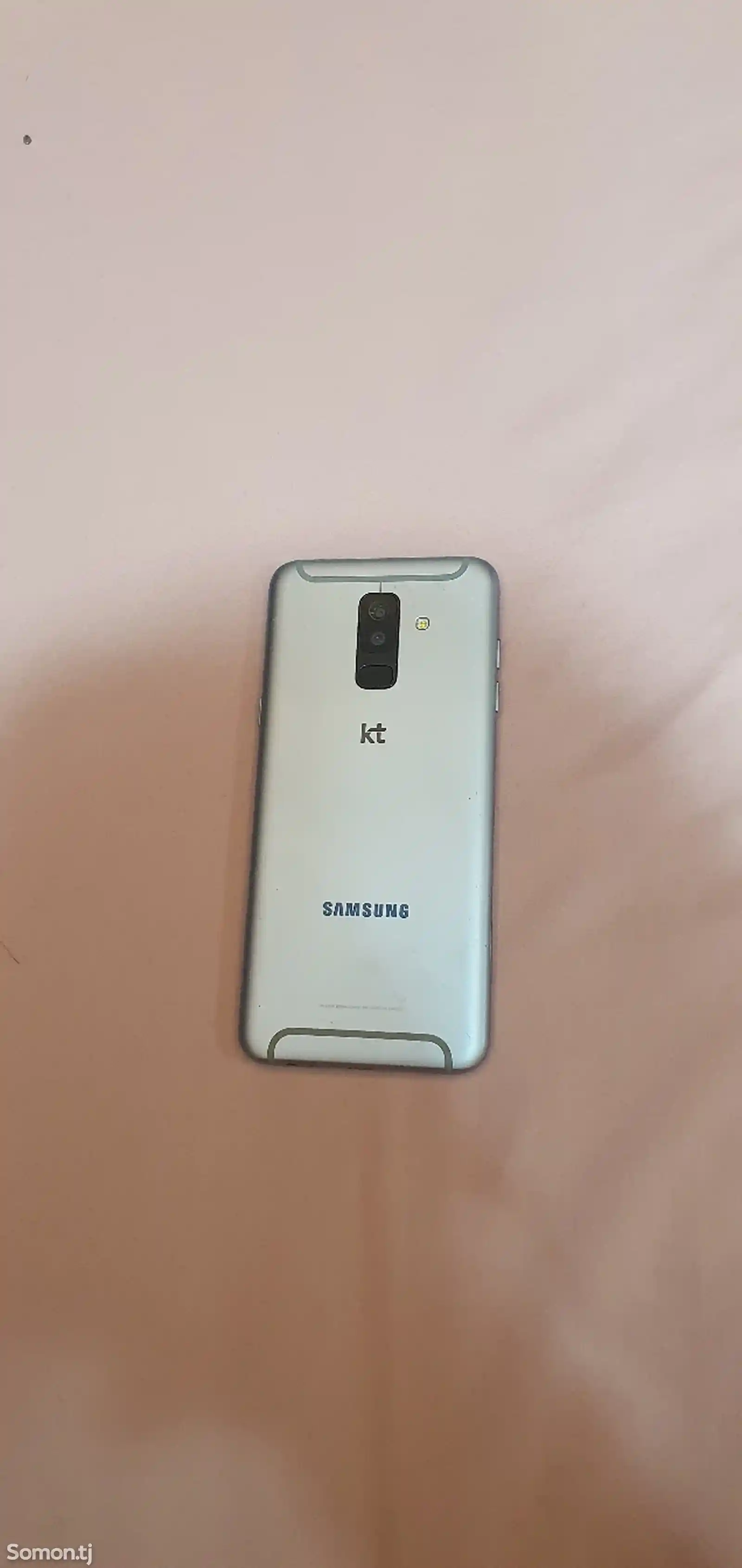 Samsung Galaxy A6+-1