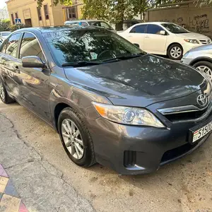 Toyota Camry, 2011