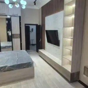 2-комн. квартира, 13 этаж, 80м², Дом печати