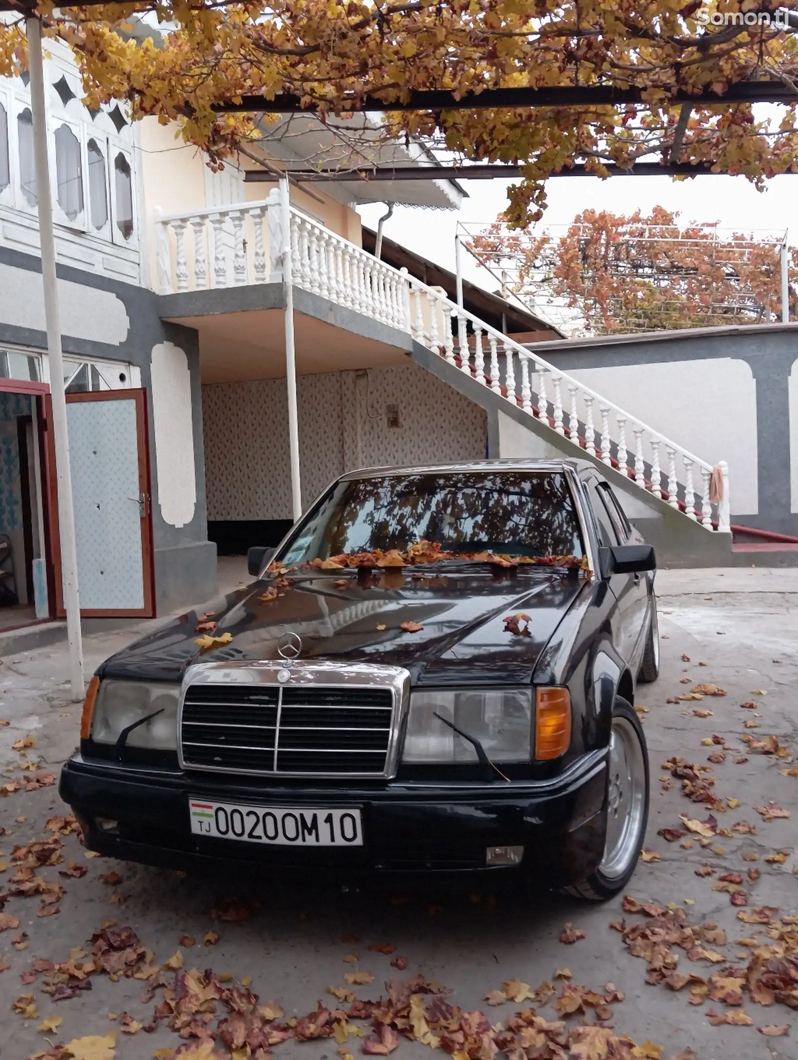 Mercedes-Benz W124, 1990-1