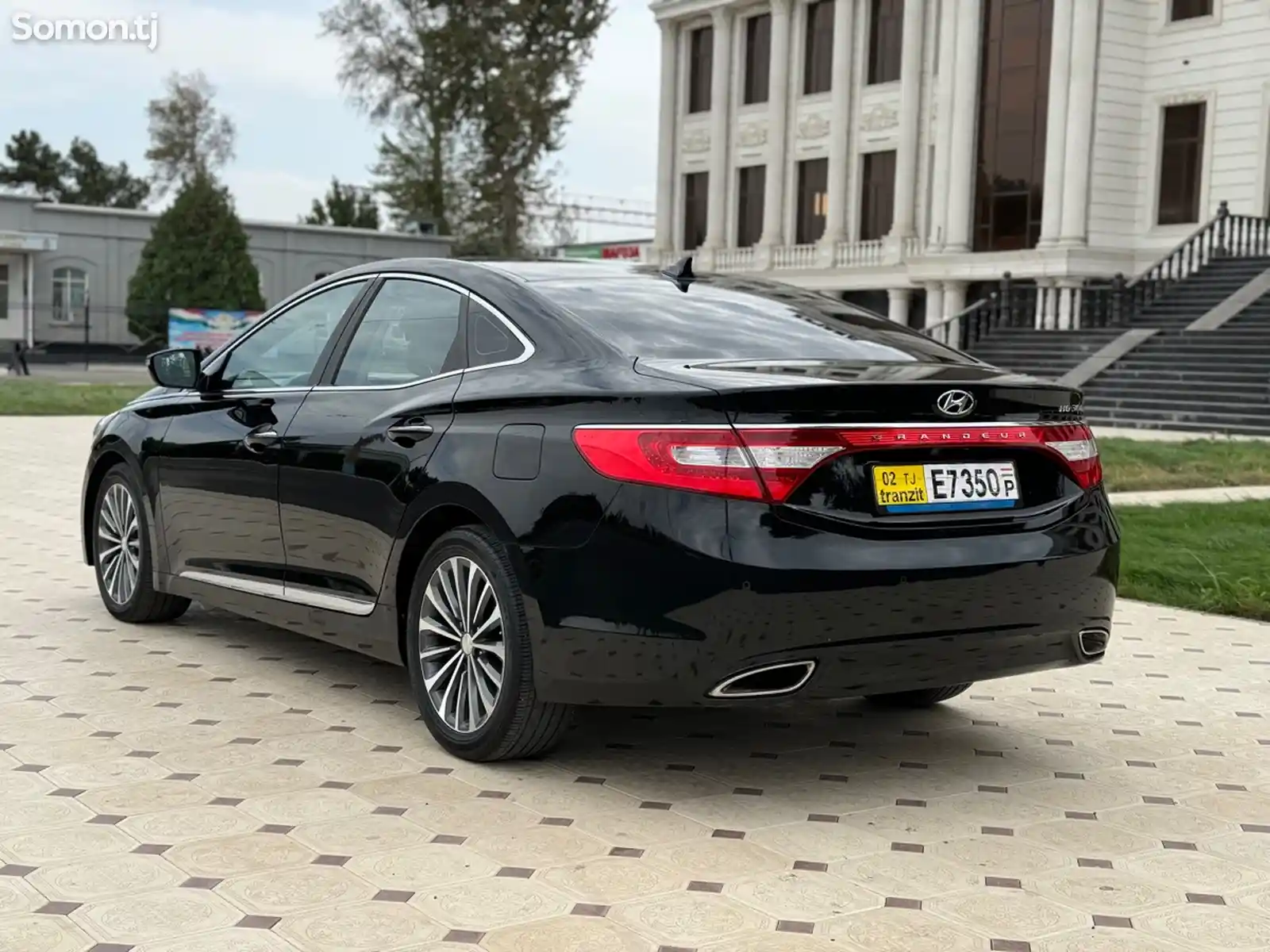 Hyundai Grandeur, 2014-10