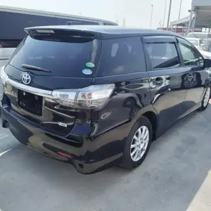 Toyota Wish, 2015