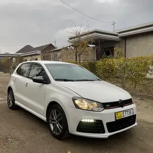 Volkswagen Polo, 2015