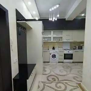 2-комн. квартира, 1 этаж, 64м², 92 мкр