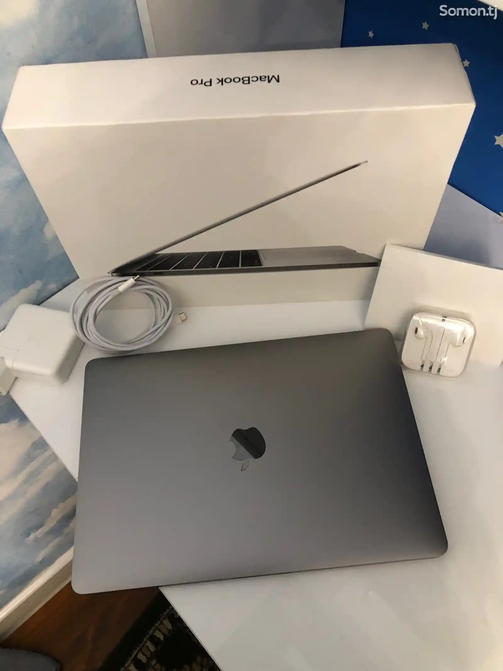 Ноутбук Apple MacBook Pro 13-3