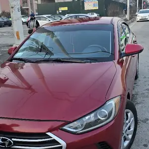 Hyundai Elantra, 2017