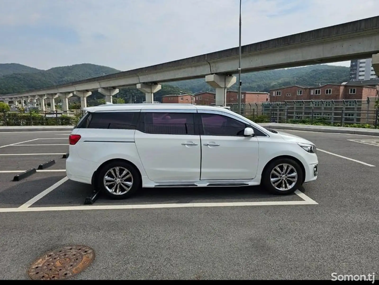 Kia Carnival, 2015-2