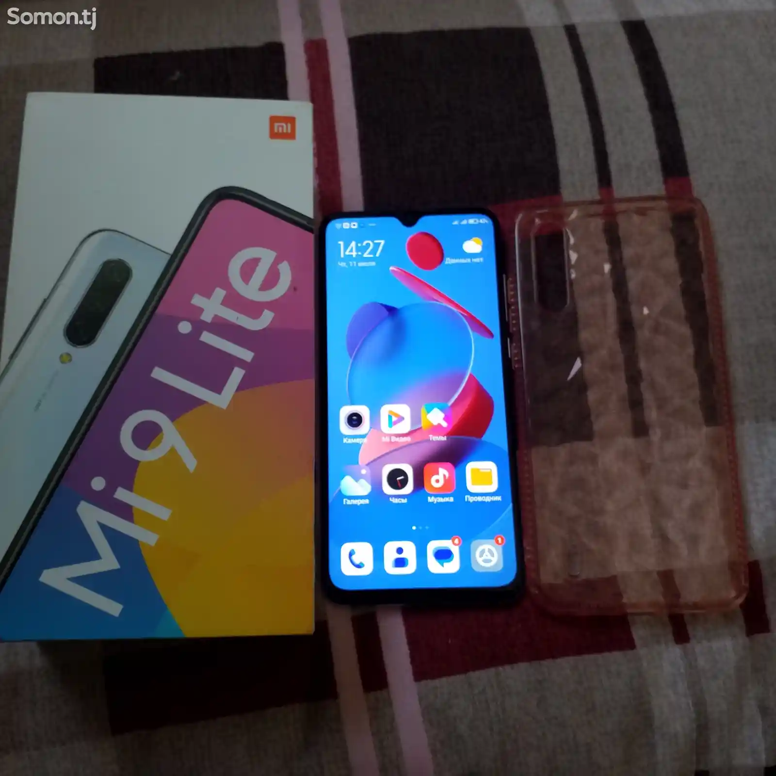 Xiaomi Mi 9 Lite 128Gb White-4