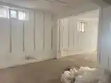 Помещение под магазин / салон, 300м², Бозори Маркази-4