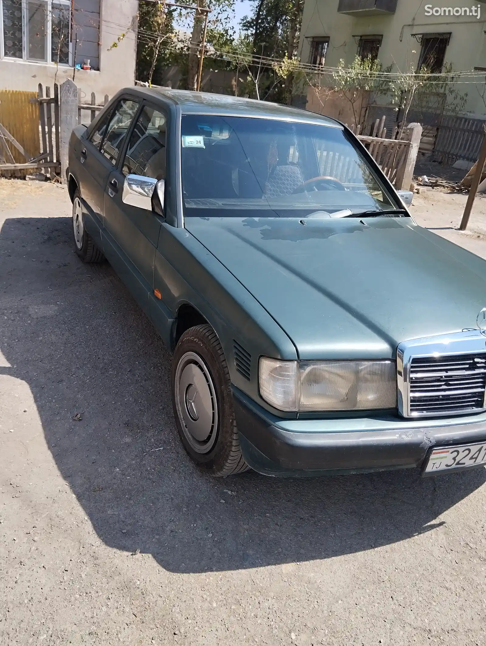 Mercedes-Benz W201, 1990-2