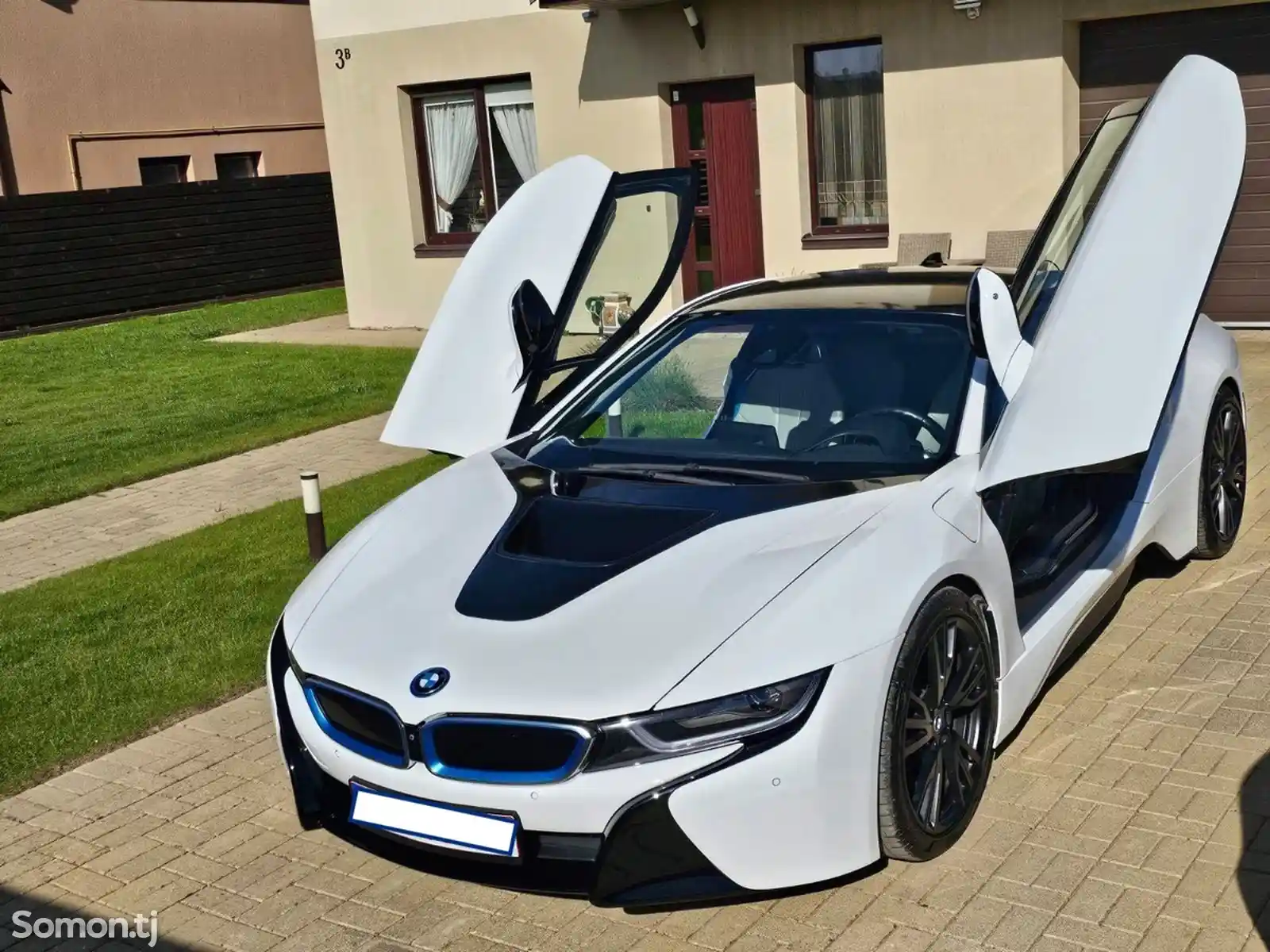 BMW i8, 2015-1