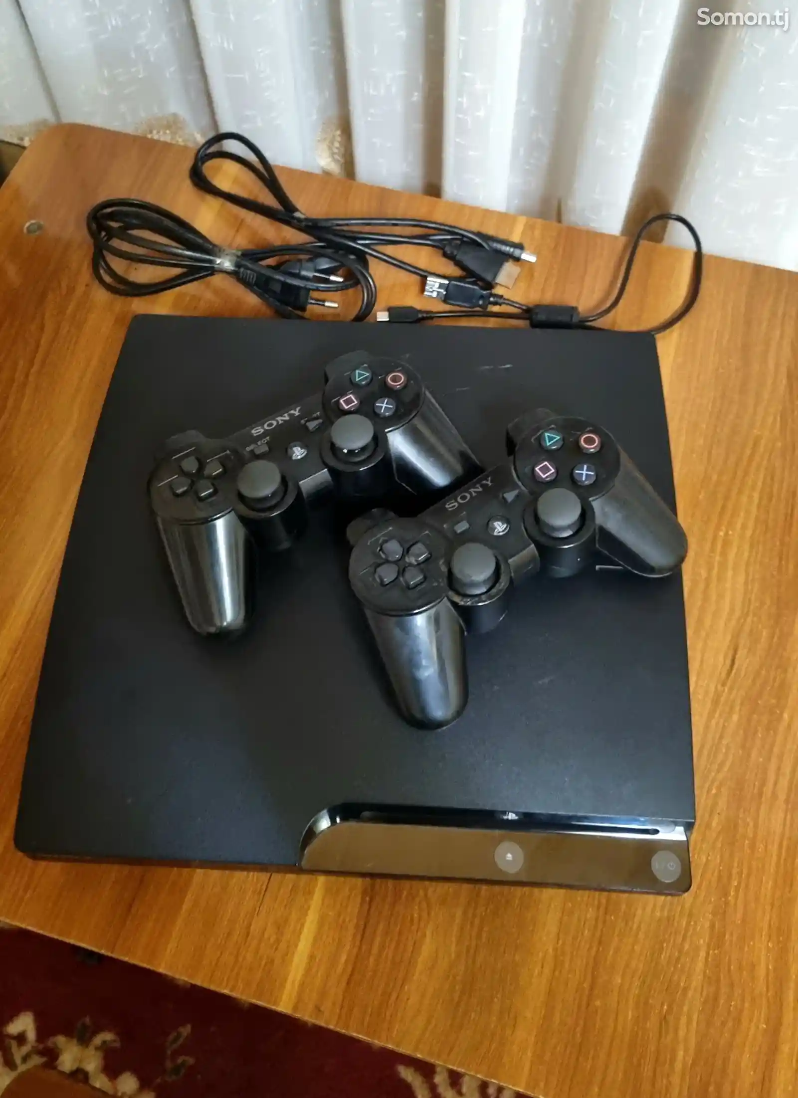 Игровая приставка Sony Playstation 3 slim-1