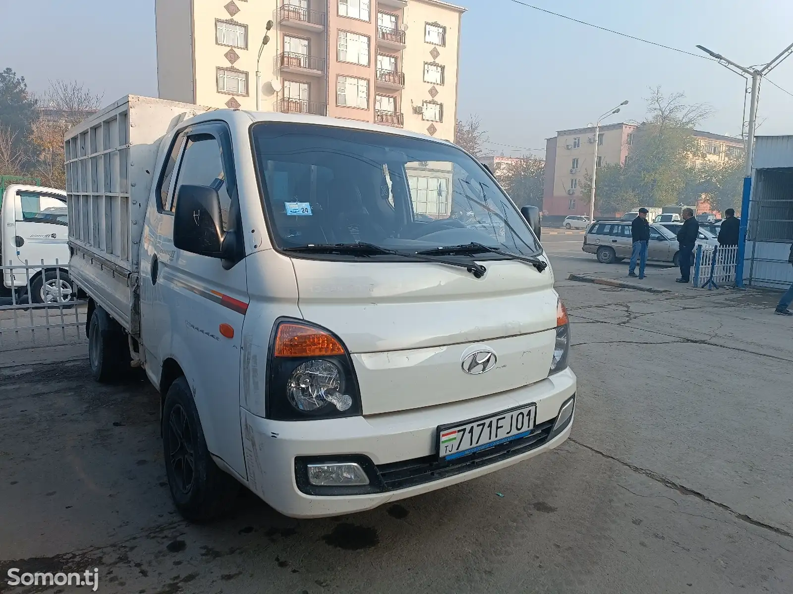 Бортовой автомобиль Hundai Porter 2, 2015-1