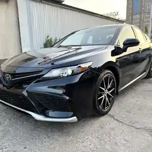 Toyota Camry, 2021