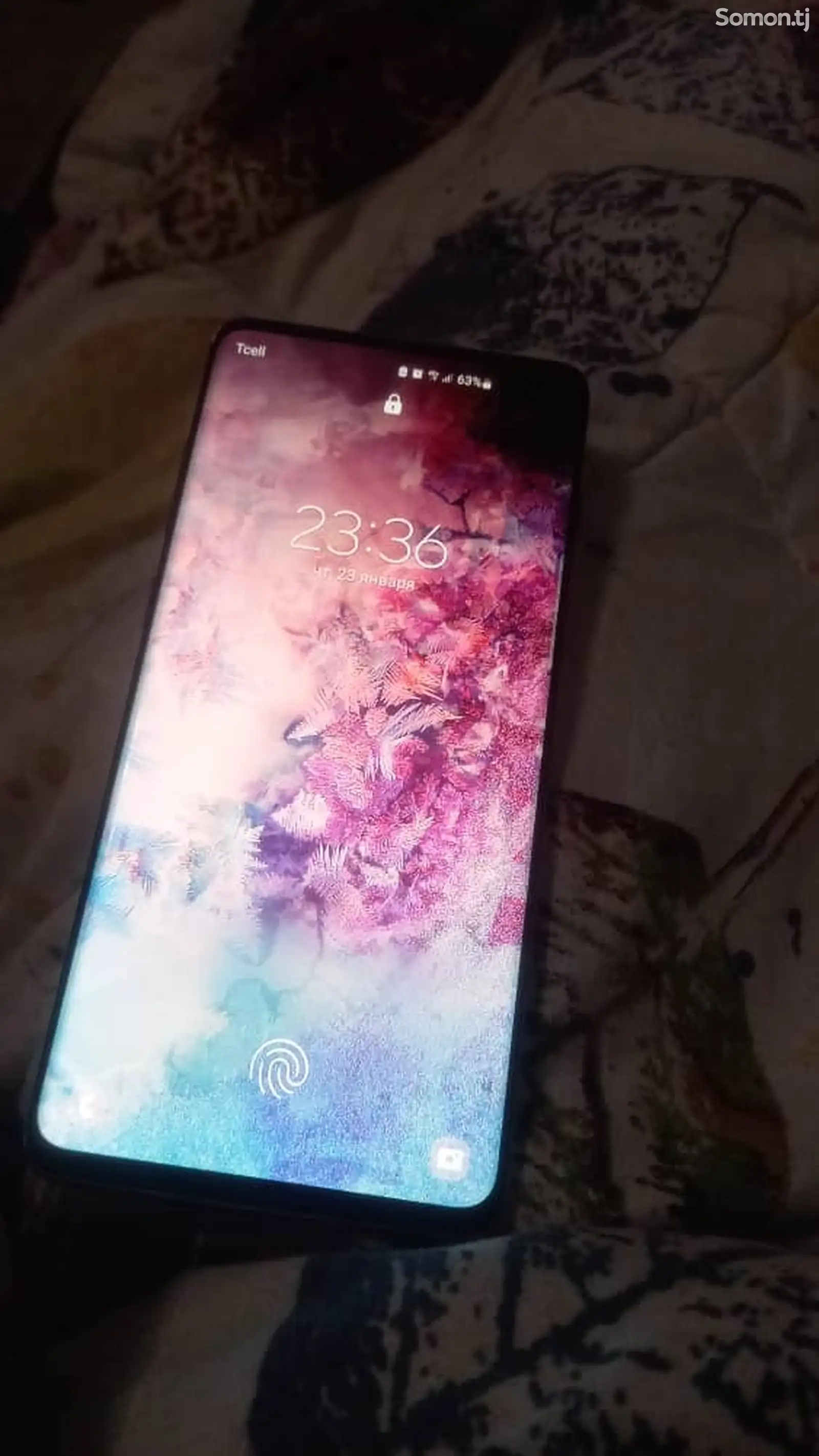 Samsung Galaxy S10 Plus-1