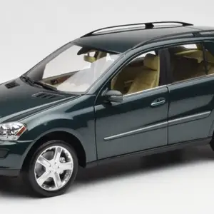 Стекло дверей Mercedes Benz W164 GL ML