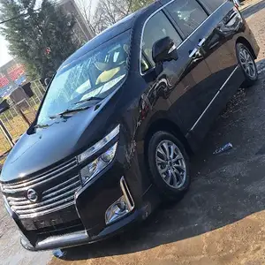 Nissan Elgrand, 2014