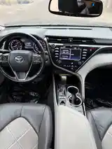 Toyota Camry, 2018-8