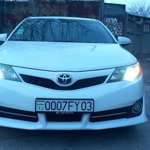 Toyota Camry, 2012