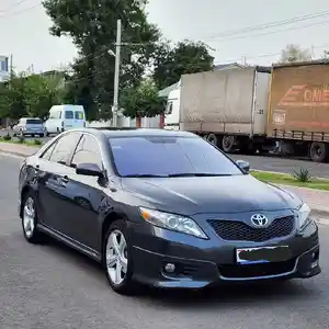 Лобовое стекло фиолетовый от Toyota Camry 2 2011