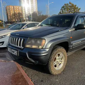 Jeep Grand Cherokee, 2004