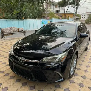 Toyota Camry, 2017