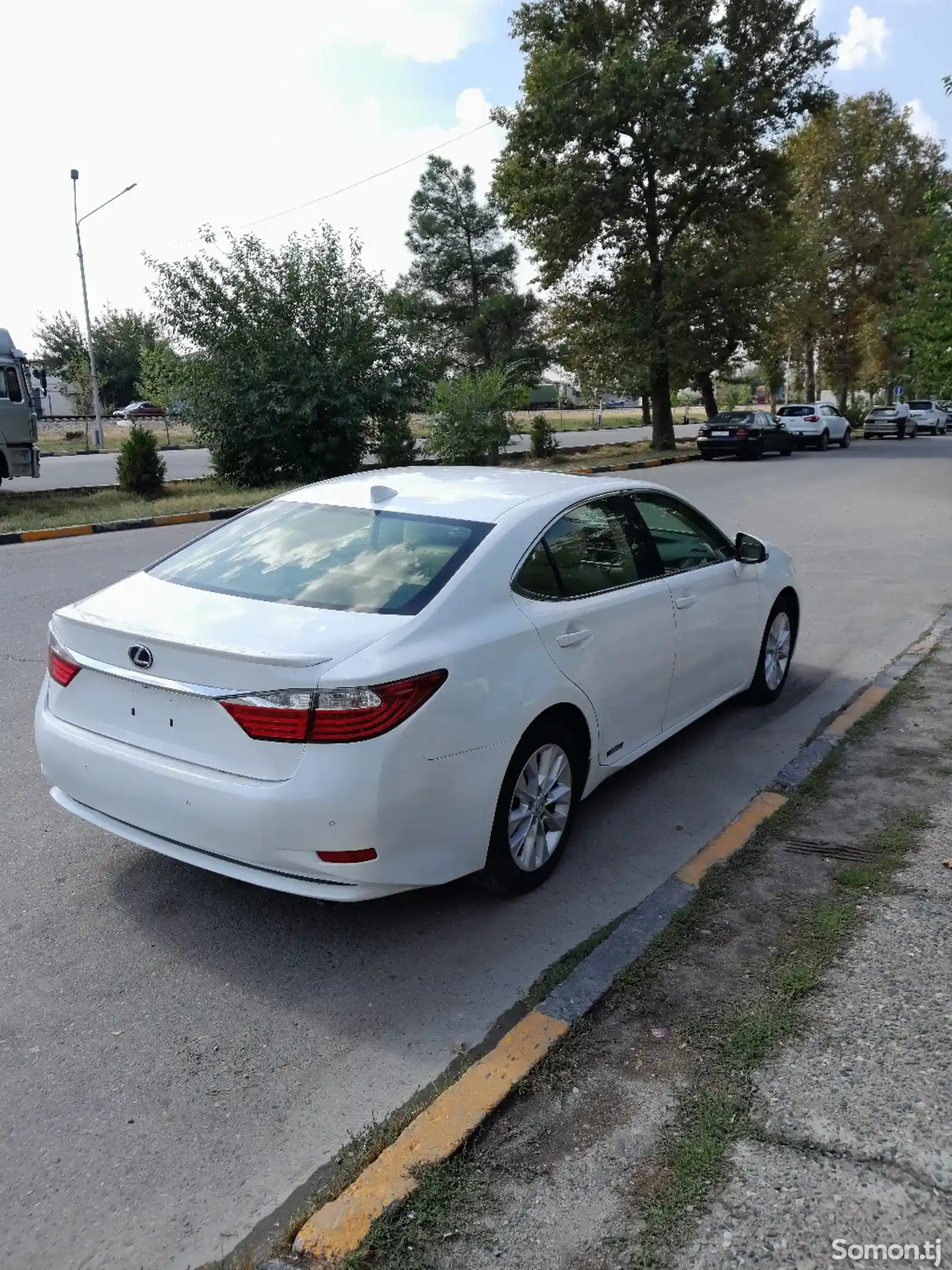 Lexus ES series, 2015-7