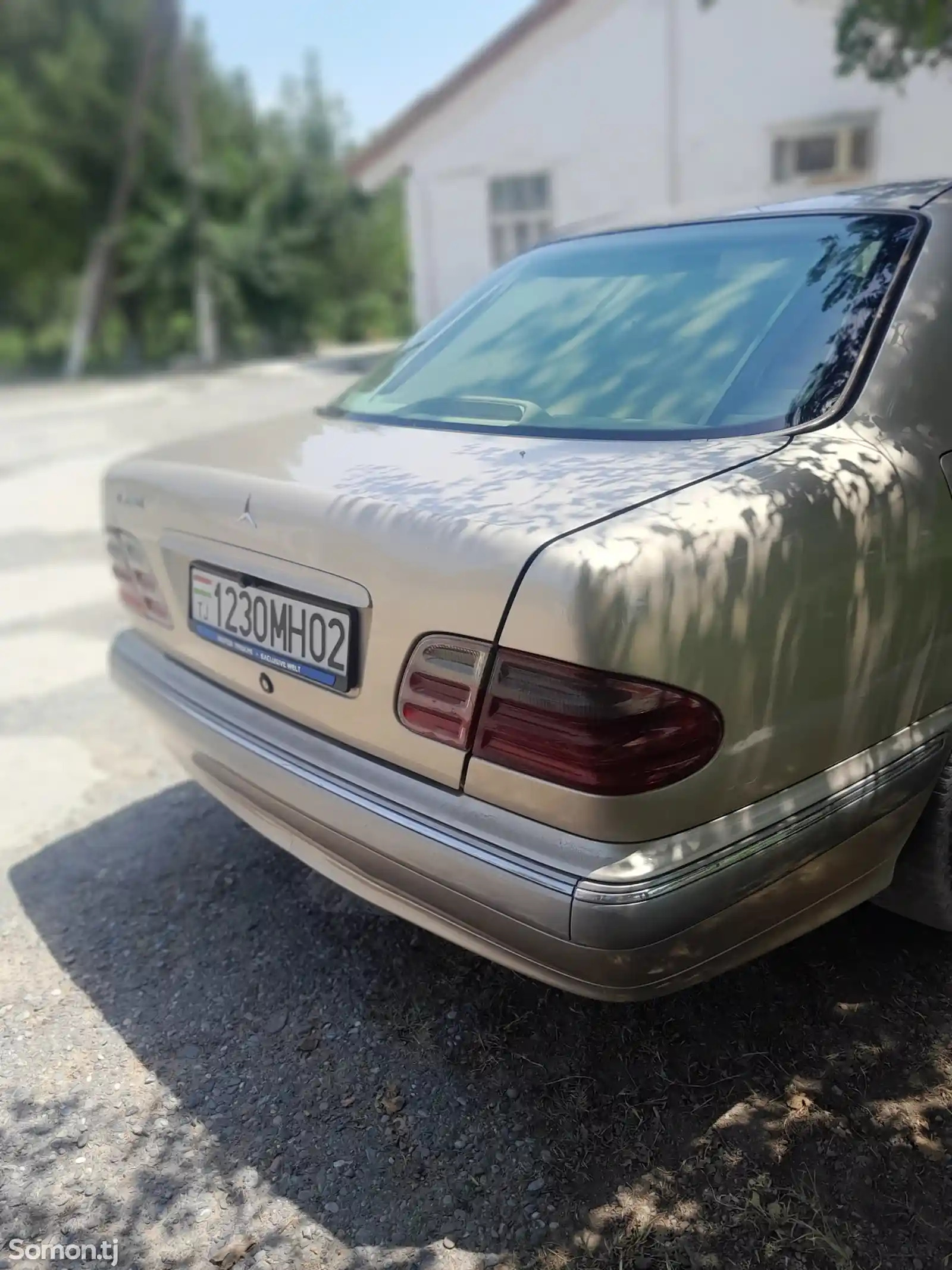 Mercedes-Benz E class, 2000-1