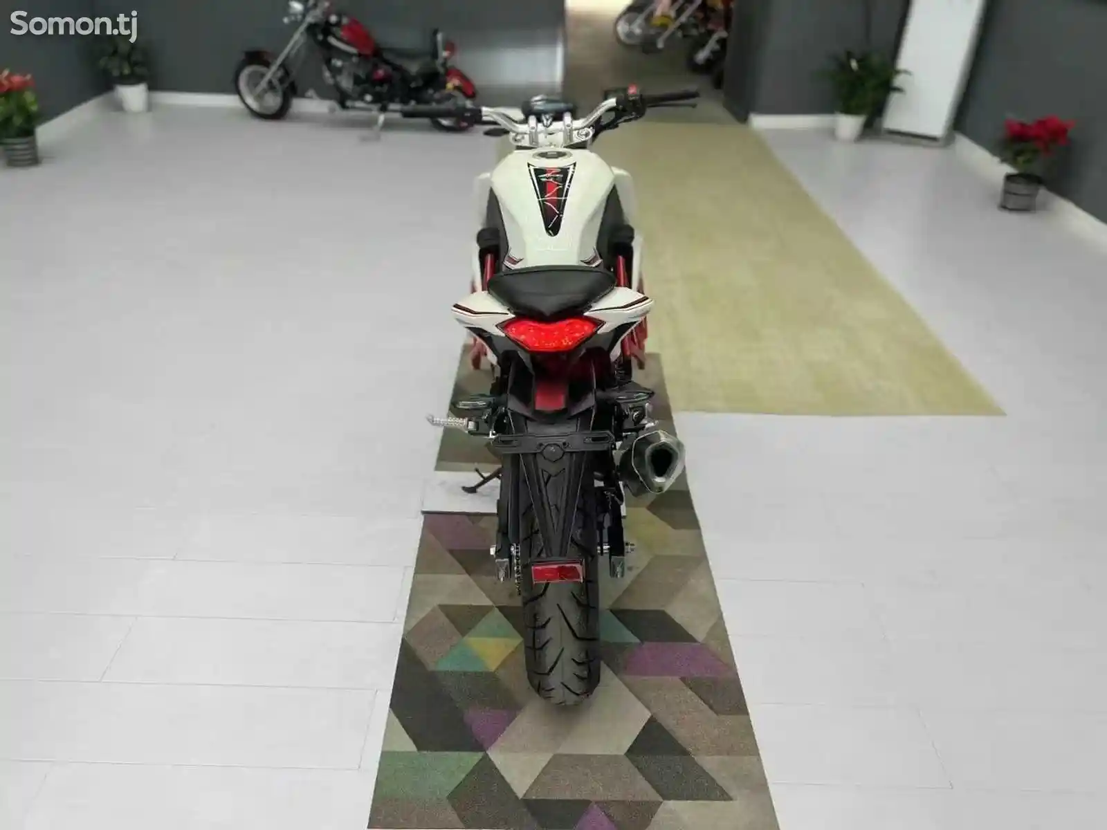 Мотоцикл Xiaofeng-400cc на заказ-6