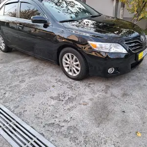 Toyota Camry, 2011