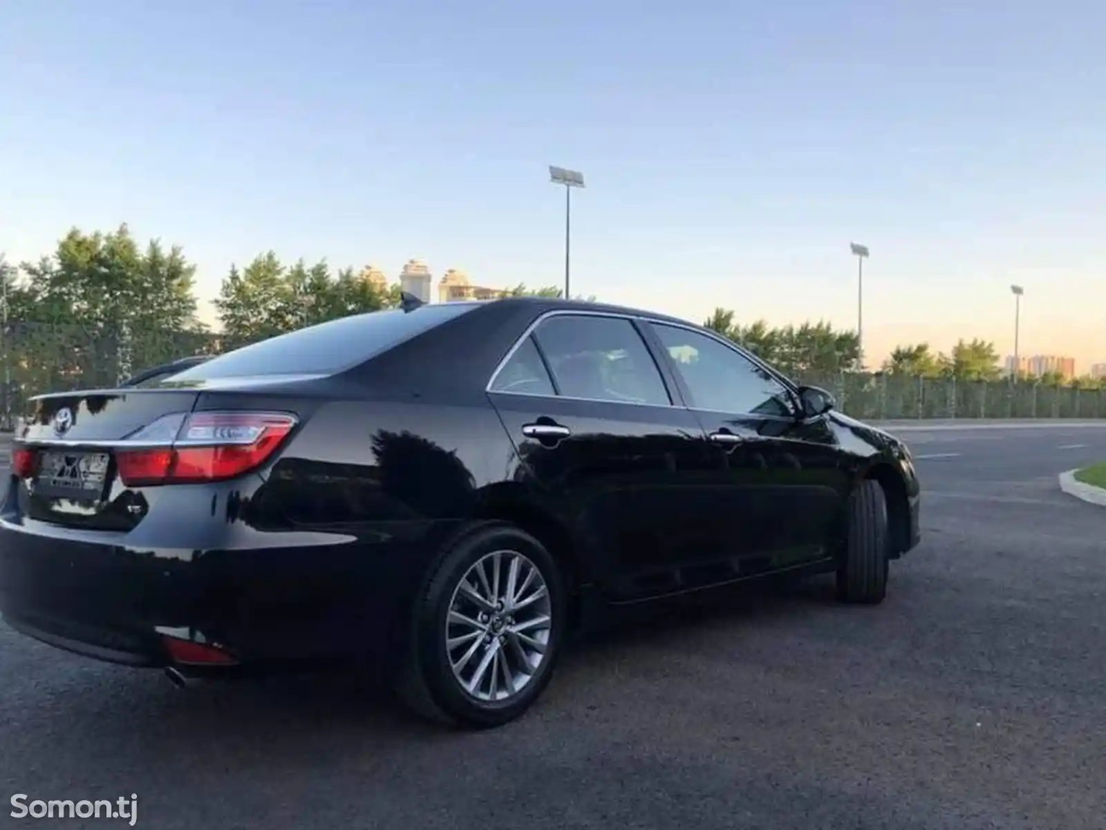 Toyota Camry, 2017-4