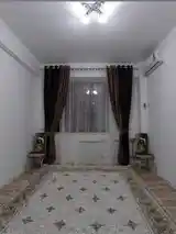 2-комн. квартира, 5 этаж, 50м², Ашан, Овир-2