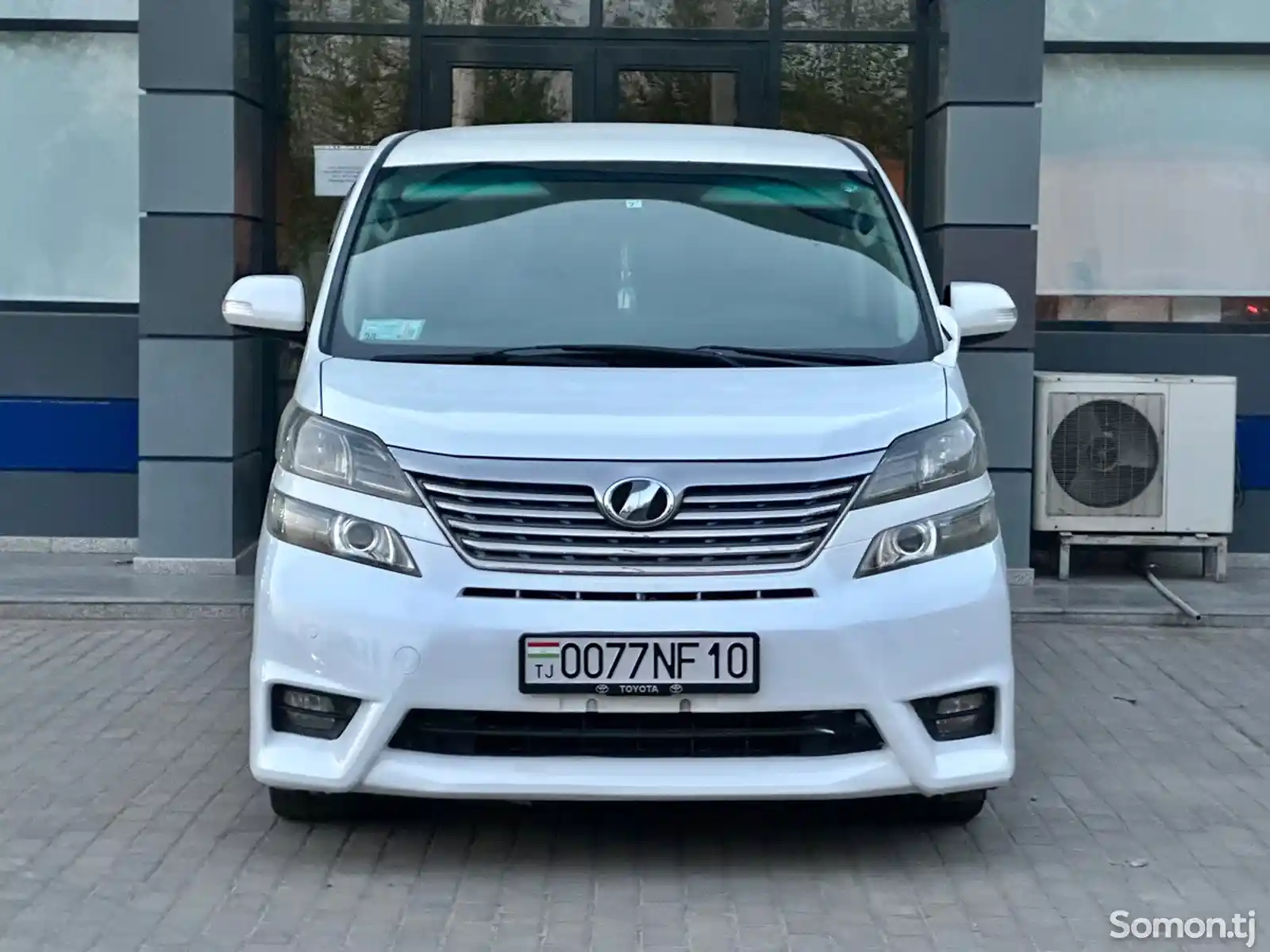 Toyota Vellfire, 2010-4