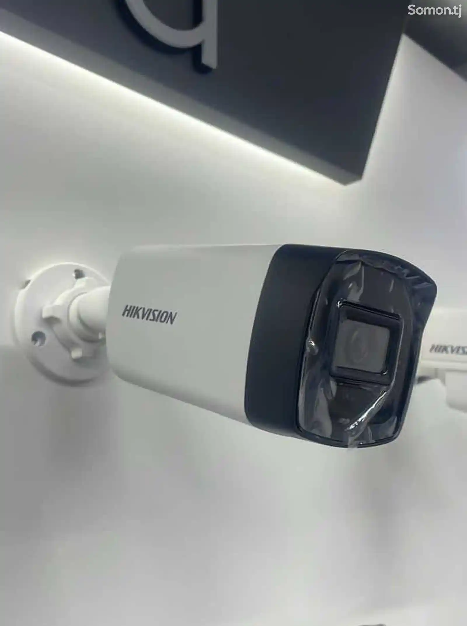 Аналоговая камера Hikvision DS-2CE17HOT-IT3F