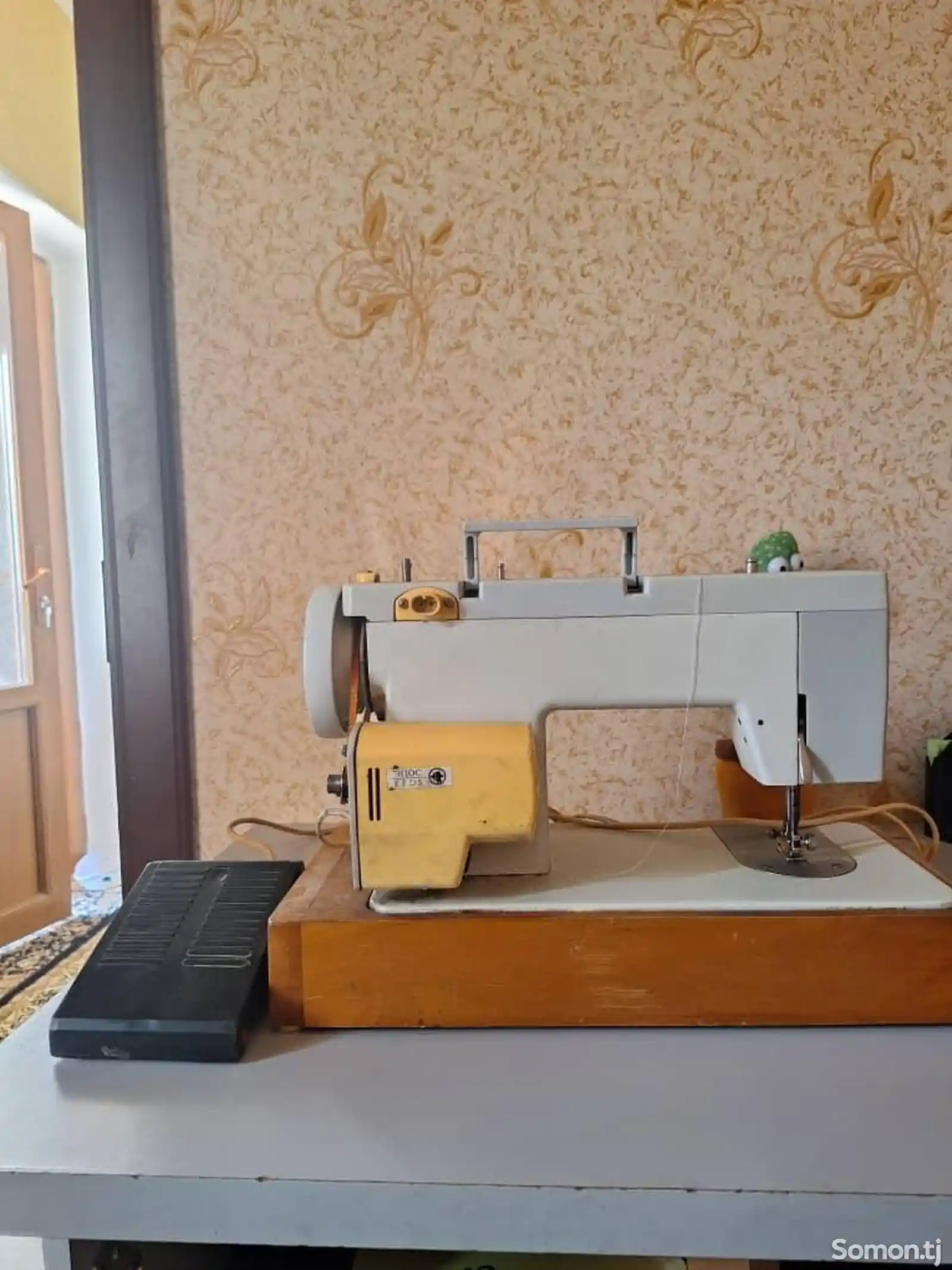 Швейная машинка Чайка 132м-2