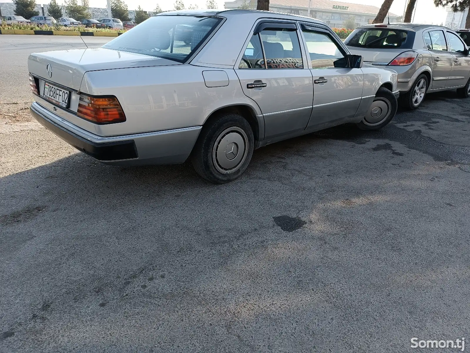 Mercedes-Benz W124, 1992-5